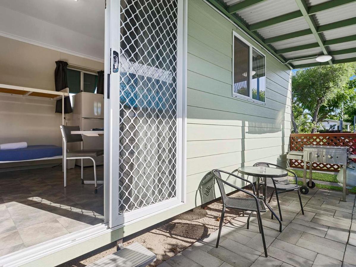 Queens Beach Tourist Village Bowen Exterior foto